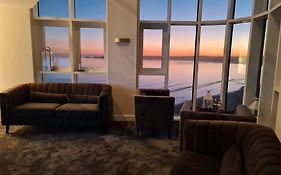The Panoramic - The Finest Apartment In The City - By Tifa Stays